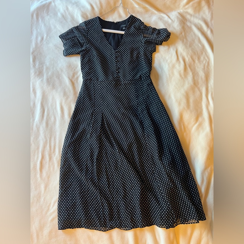 Ann Taylor Black and White polka dot Midi Dress size 6